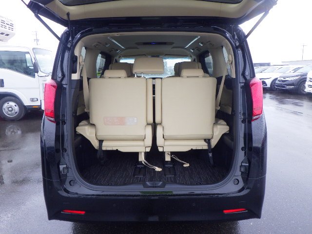 2021 Toyota Alphard 3.5 V6 AWD 9200KM
